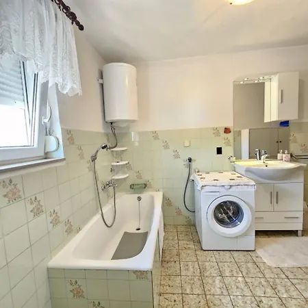 Apartament Milan Nv 1 - For 6 Persons With Terrace And Grill *