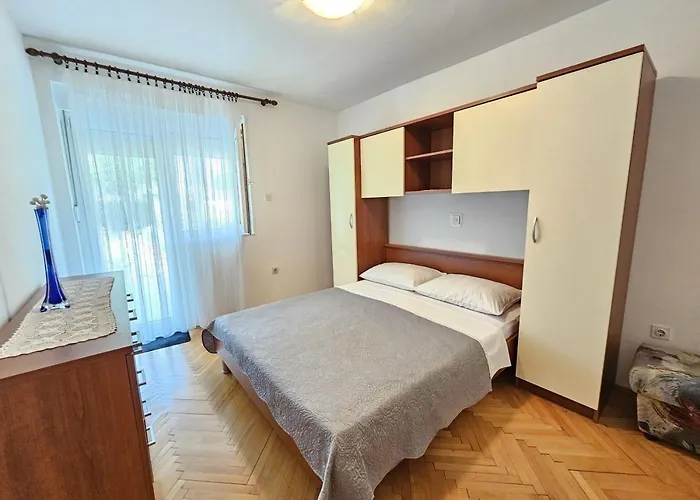 Milan Nv 1 - For 6 Persons With Terrace And Grill Apartment